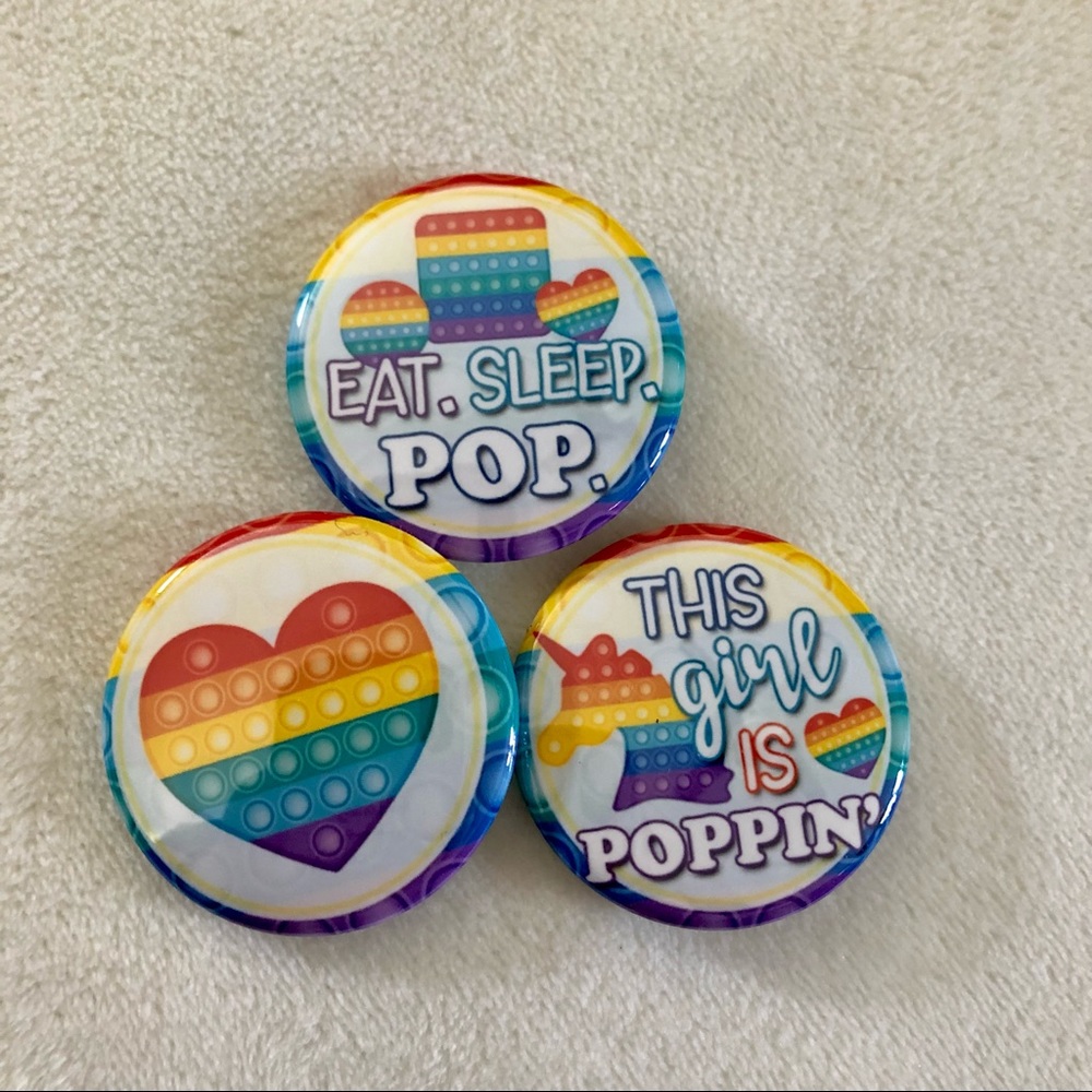 I.5 inch this girl is poppin’ pin back button set - Picture 1 of 4